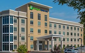 Holiday Inn Express & Suites Norwood, An Ihg Hotel